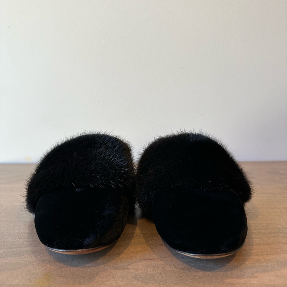 Elegant Black Fur-Trimmed Women's Shoes